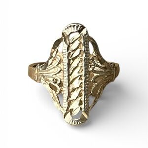 Vintage Diamond Cut Carved Filigree Elongated Sterling Ring Size 6